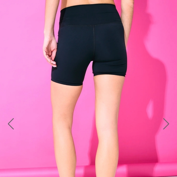 NWT Terez $75 Auction Booty Shorts in Jet Black - Picture 6 of 6